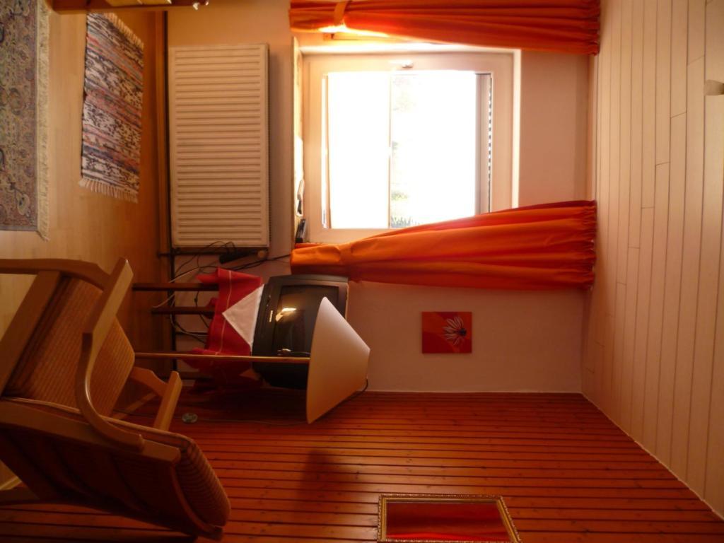 Hotel Rotbuche Westoverledingen Room photo